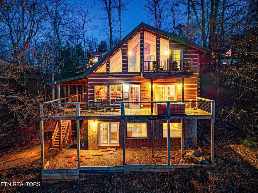 1815 silver poplar lane